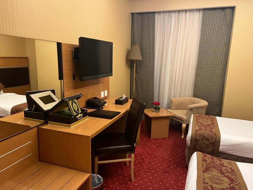 Al Ansar Golden Tulip Hotel Medina Exterior photo